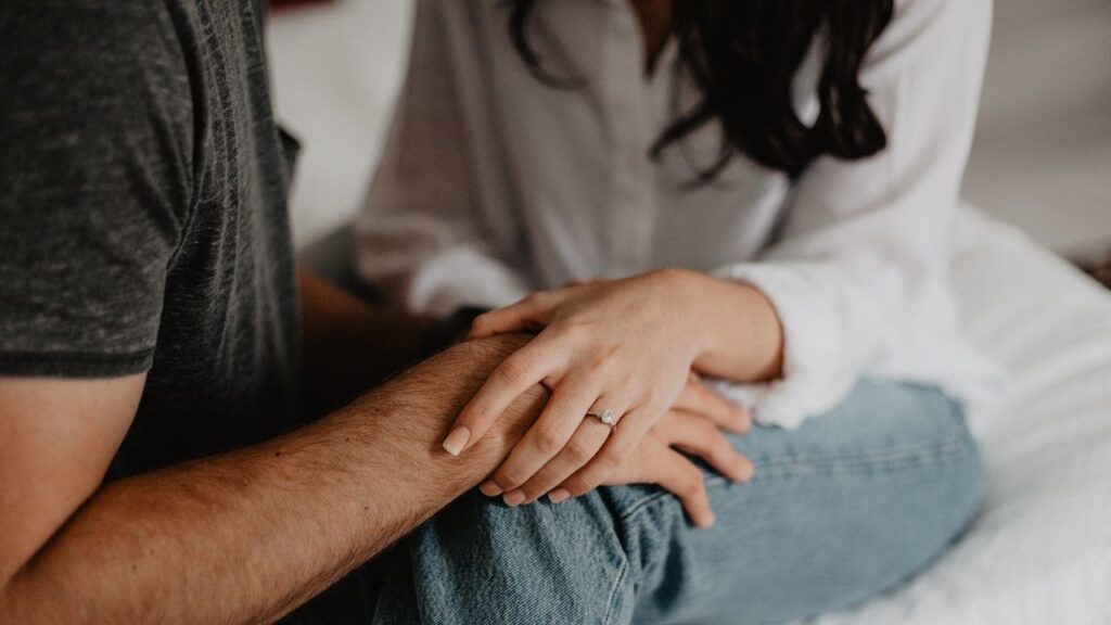 build trust in relationship